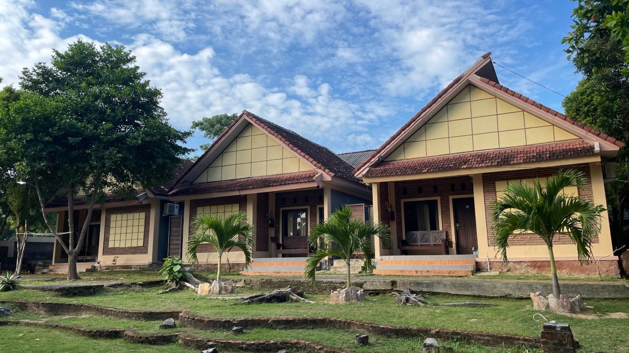 Mangrove Inn Îles Îles Karimunjawa Extérieur photo