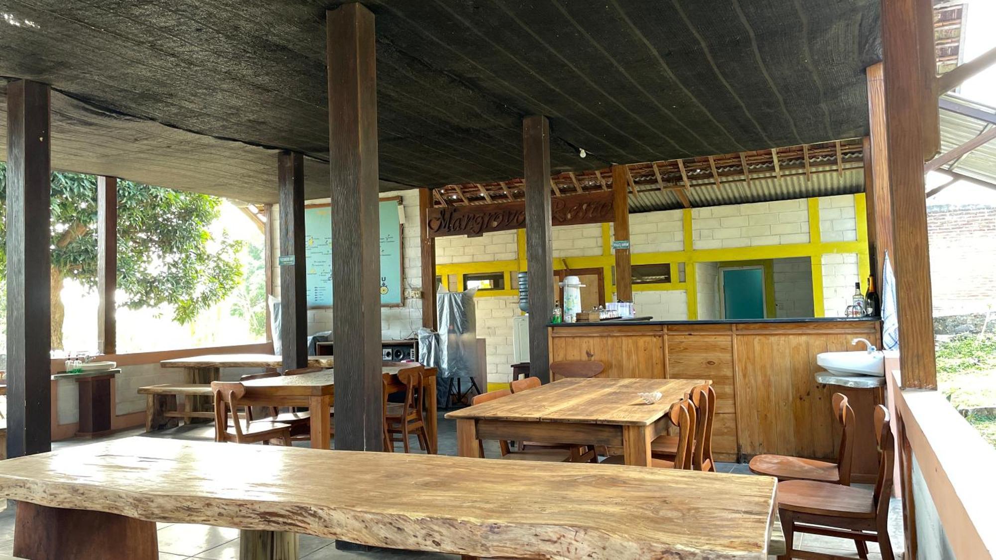 Mangrove Inn Îles Îles Karimunjawa Extérieur photo