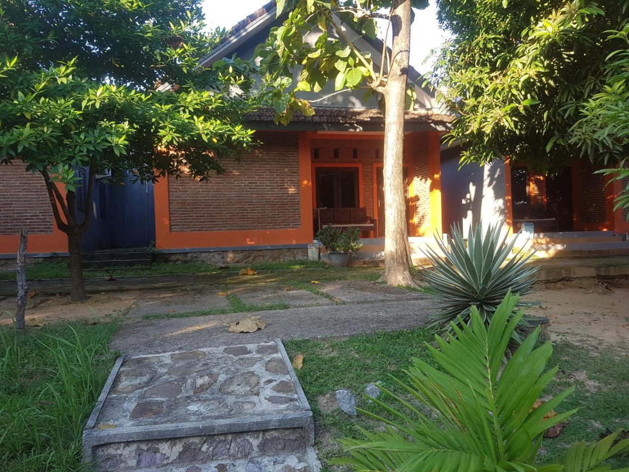 Mangrove Inn Îles Îles Karimunjawa Extérieur photo